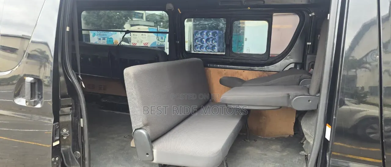Toyota HiAce 2016 Black