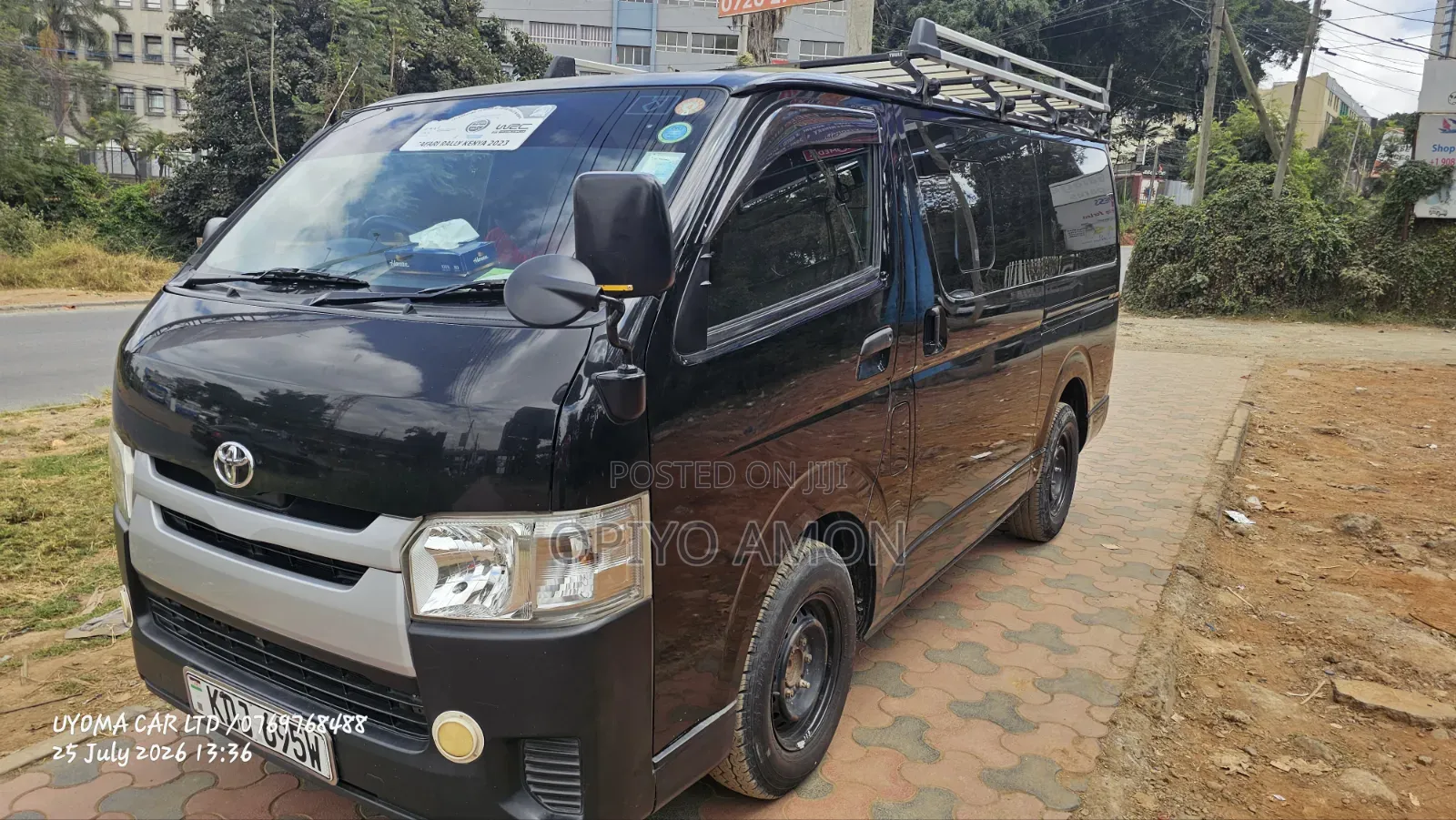 Toyota HiAce 2016 Black
