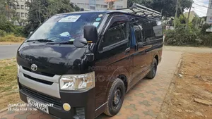Toyota HiAce 2016 Black