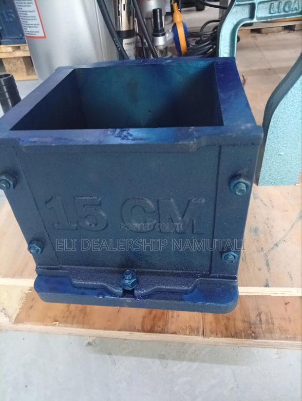 High-Strength Cast Iron Concrete Cube Mould - thumbnail 2