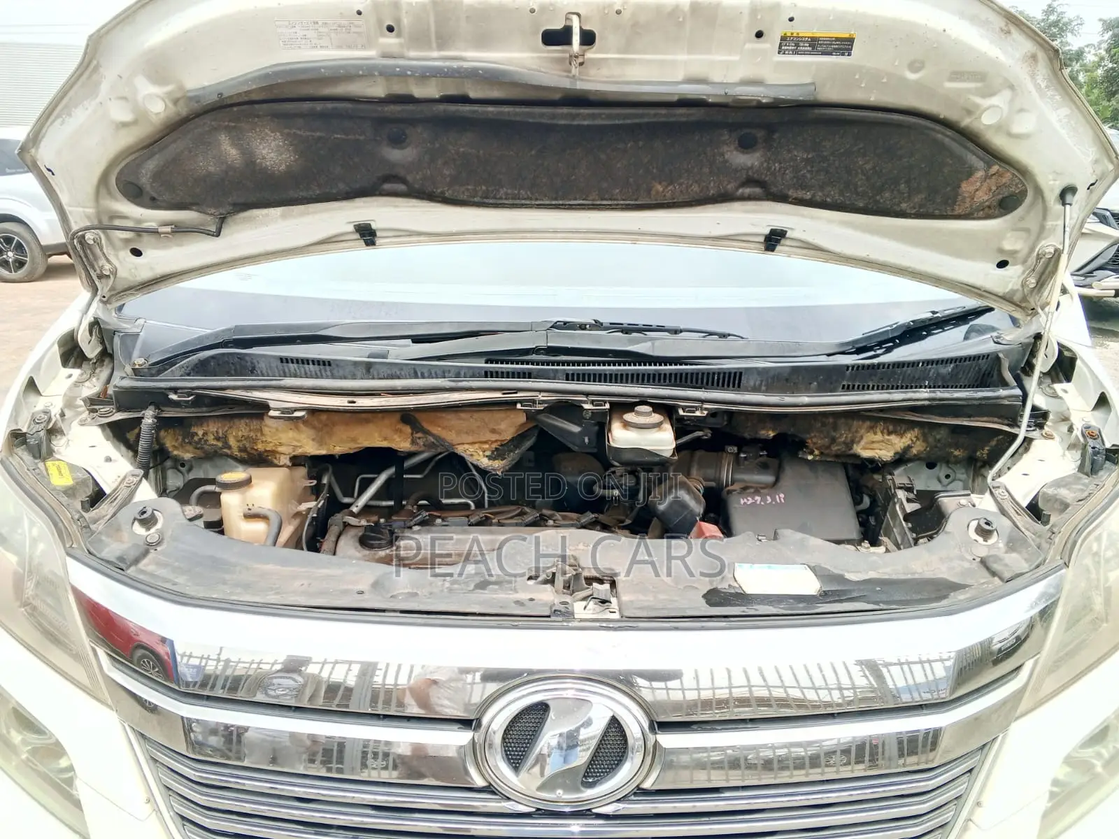 Toyota Vellfire 2012 Pearl