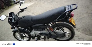 Bajaj Boxer 125 2025 Red