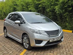 Honda Fit 2016 Silver