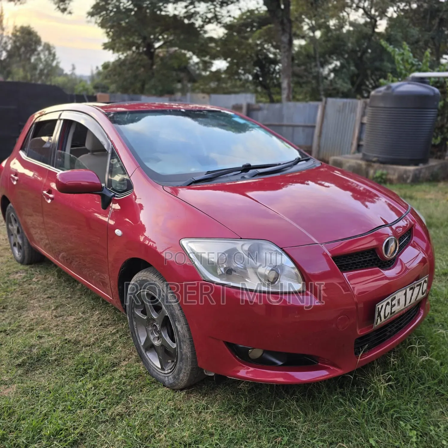 Toyota Auris 2008 Red