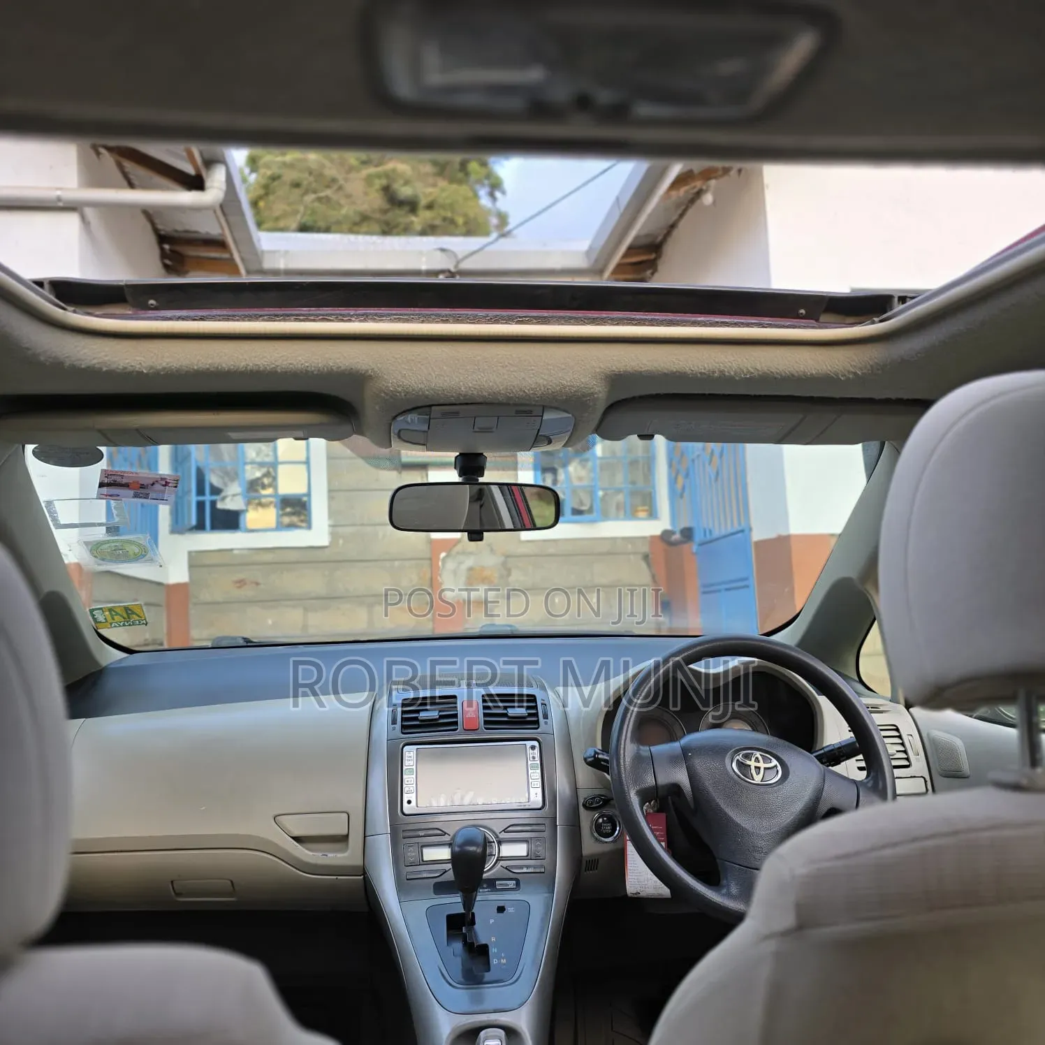 Toyota Auris 2008 Red