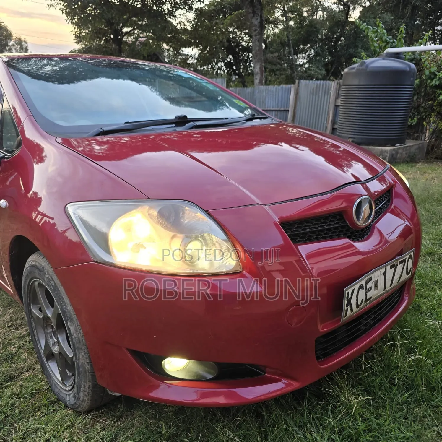 Toyota Auris 2008 Red