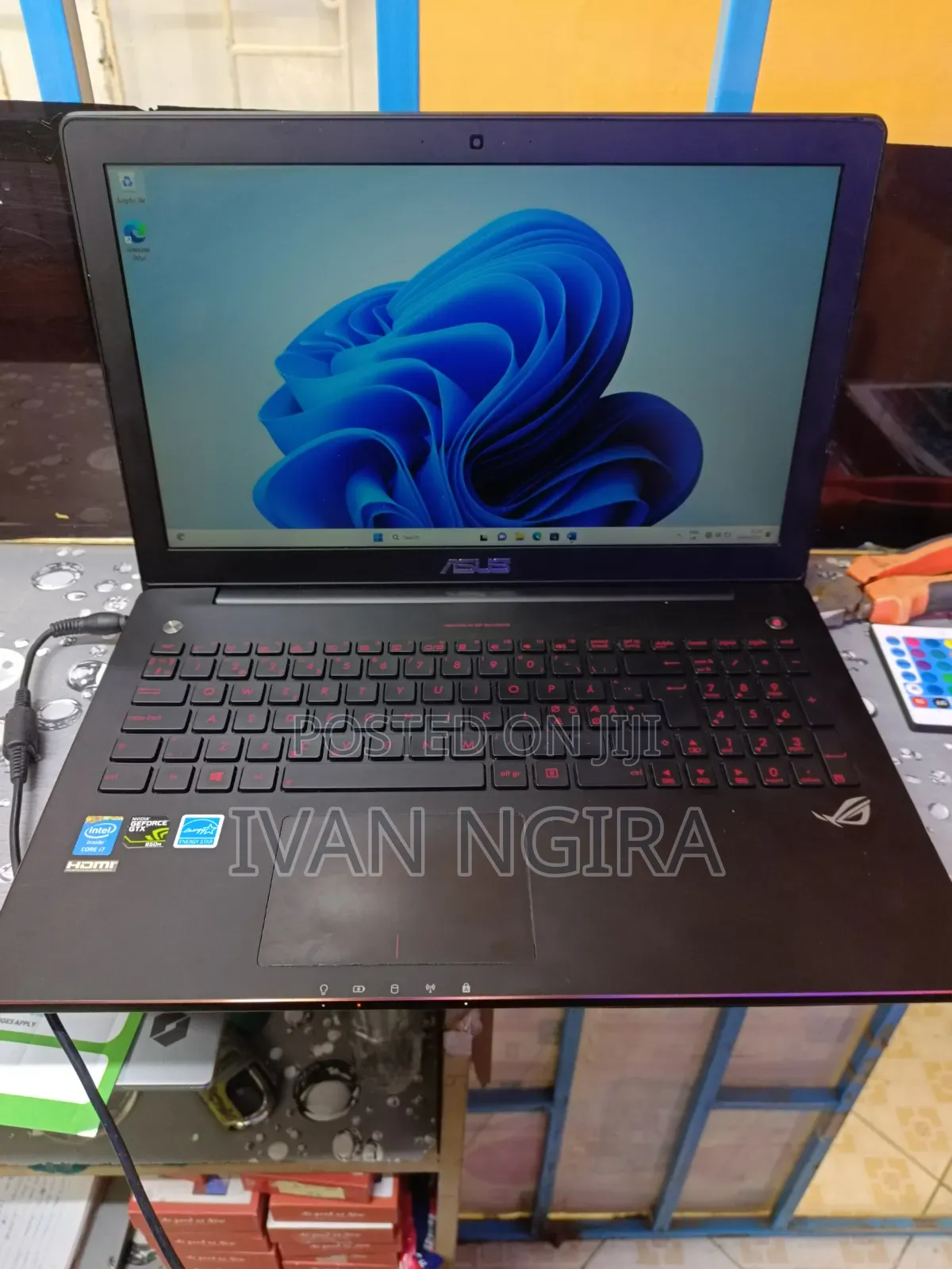 Laptop Asus 12GB Intel Core i7 HDD 700GB