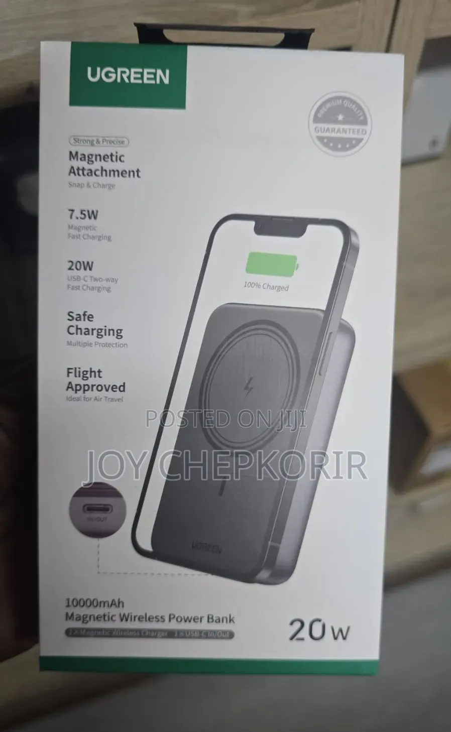 UGREEN PB561 10,000mAh Magnetic Wireless Power Bank.