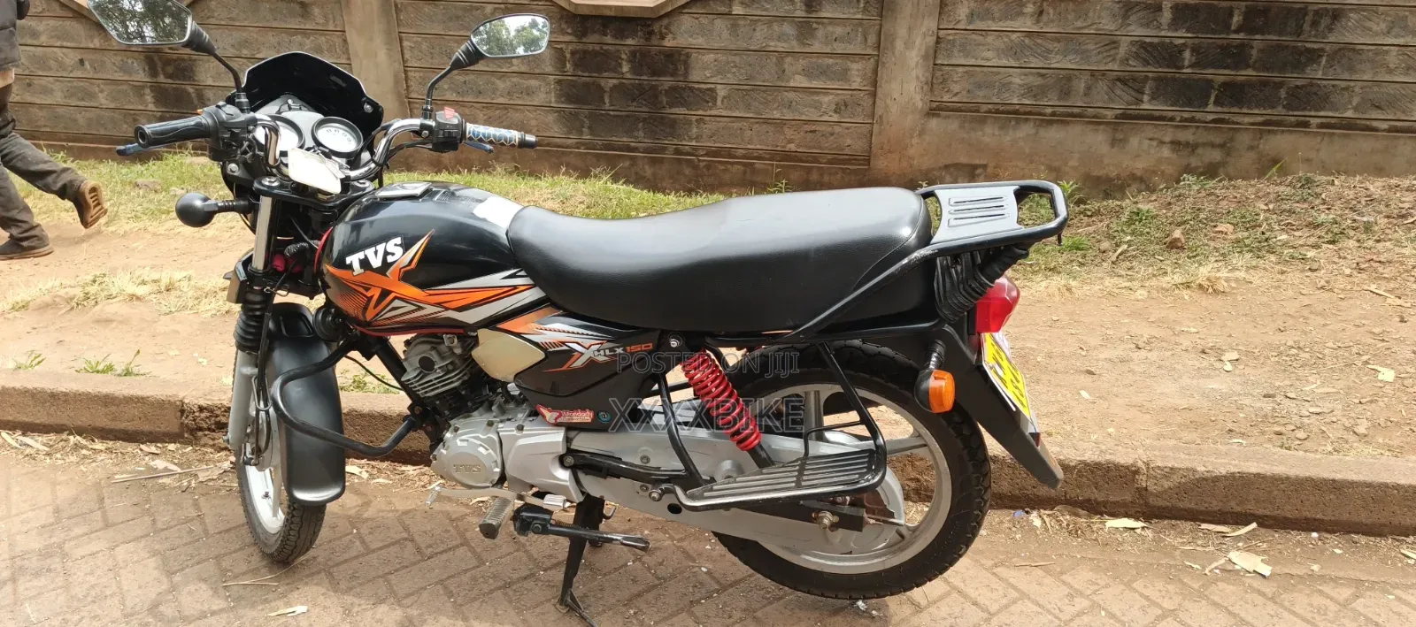 TVS HLX Plus ES 2024 Black