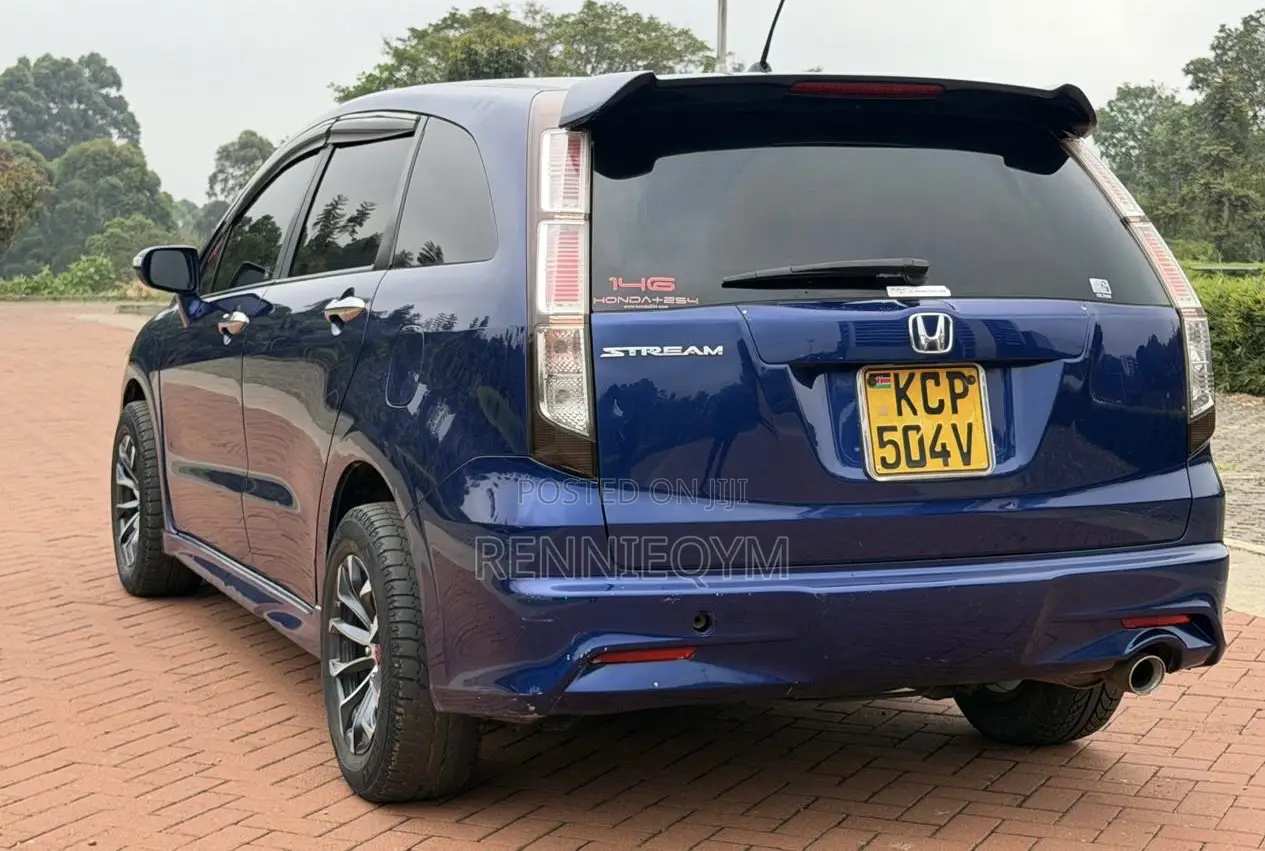 Honda Stream 2011 Blue