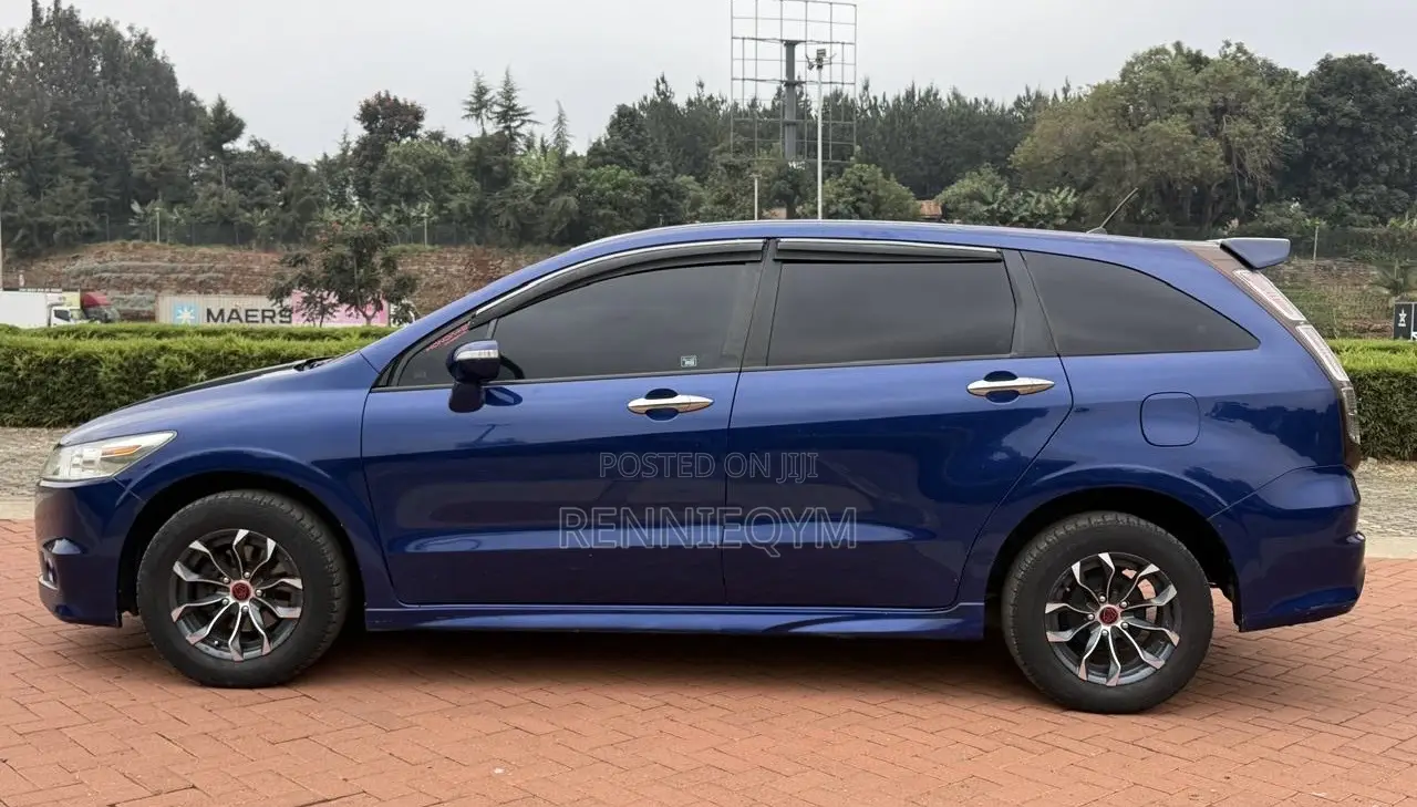 Honda Stream 2011 Blue