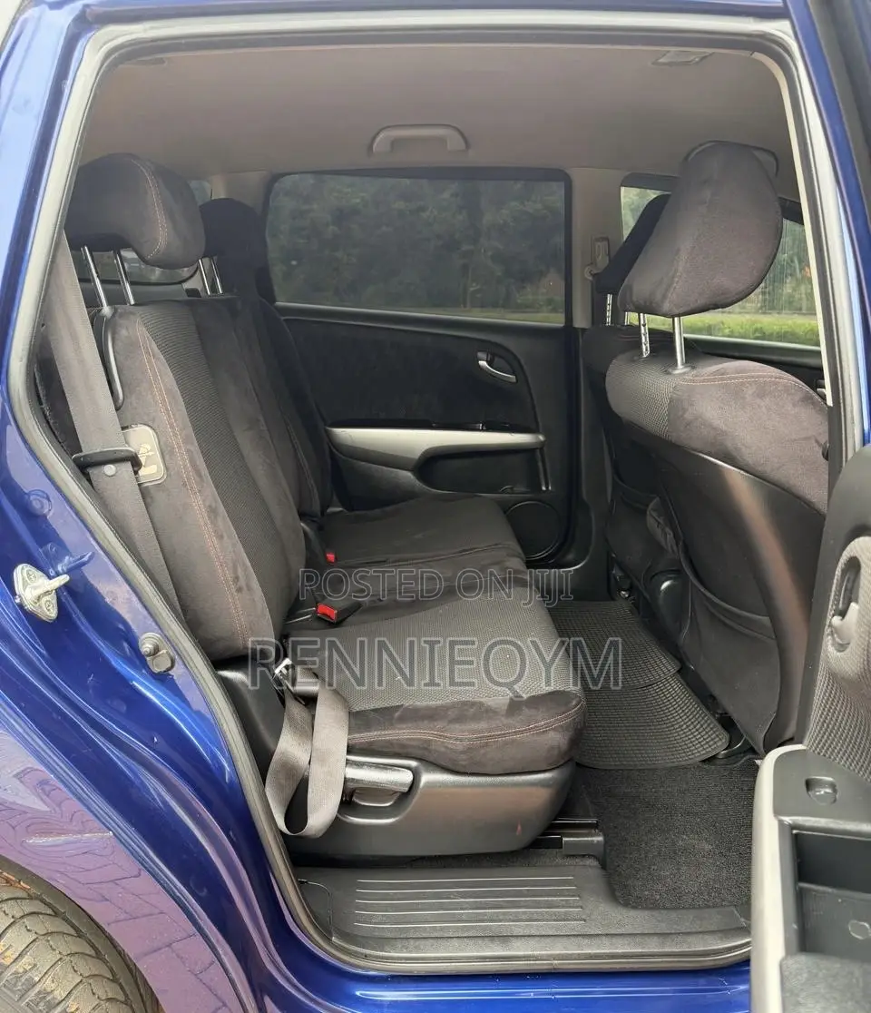 Honda Stream 2011 Blue
