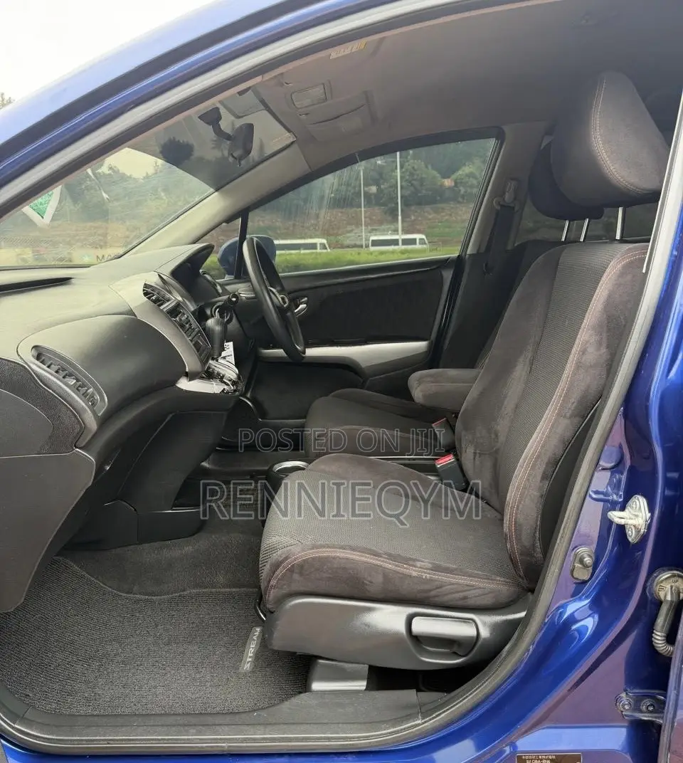 Honda Stream 2011 Blue