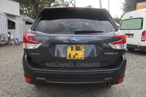 Subaru Forester 2018 Gray