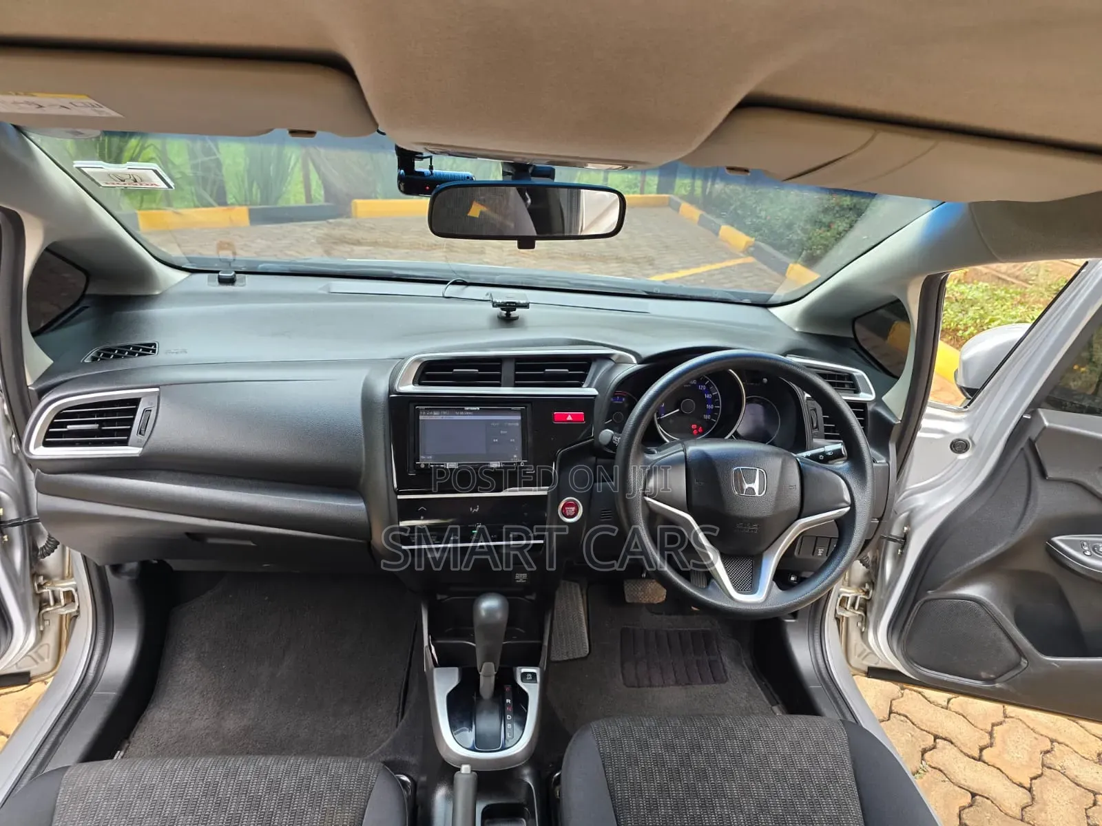 Honda Fit 2016 Silver