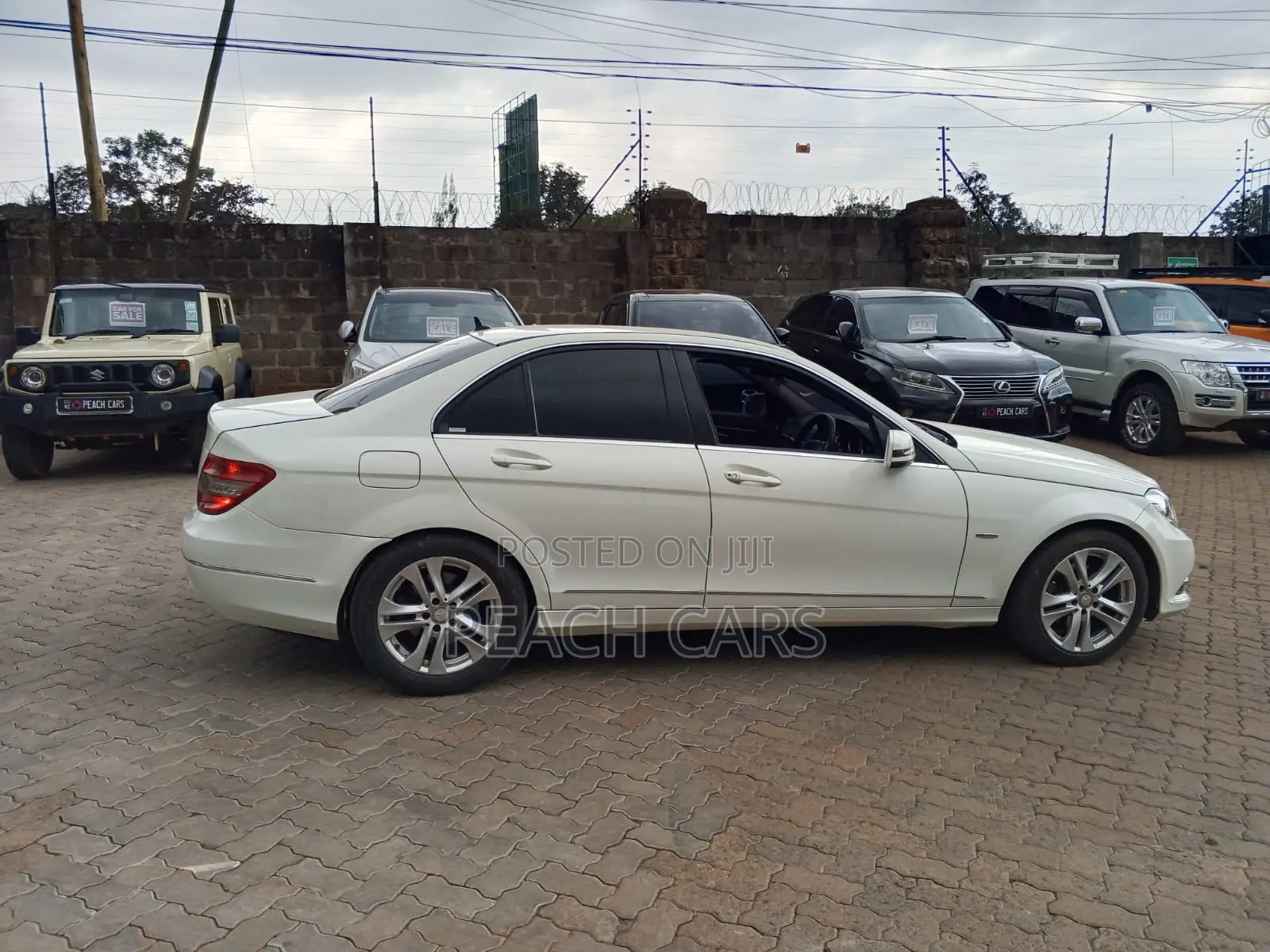 Mercedes-Benz C200 2011 White