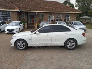 Mercedes-Benz C200 2011 White
