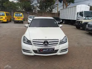 Mercedes-Benz C200 2011 White
