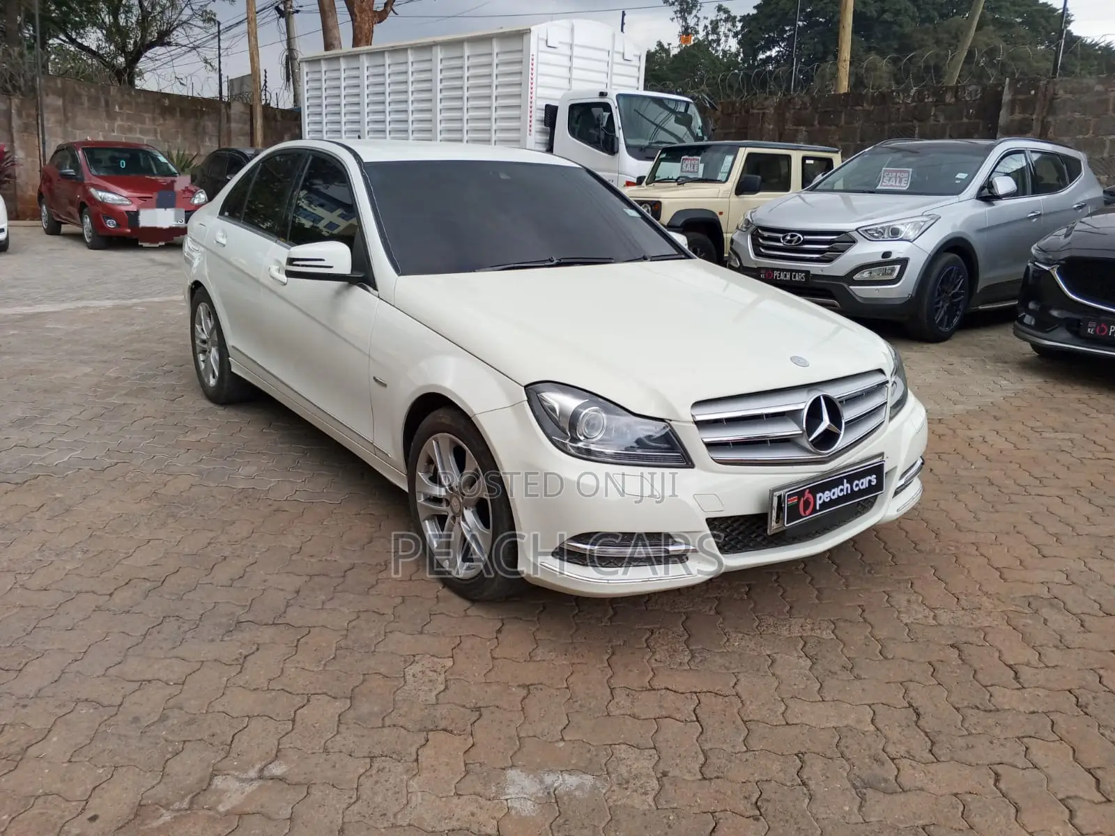 Mercedes-Benz C200 2011 White