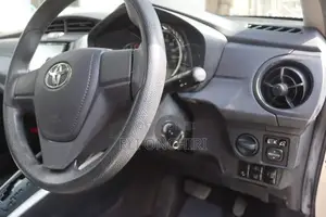 Toyota Corolla Fielder 2019 Silver