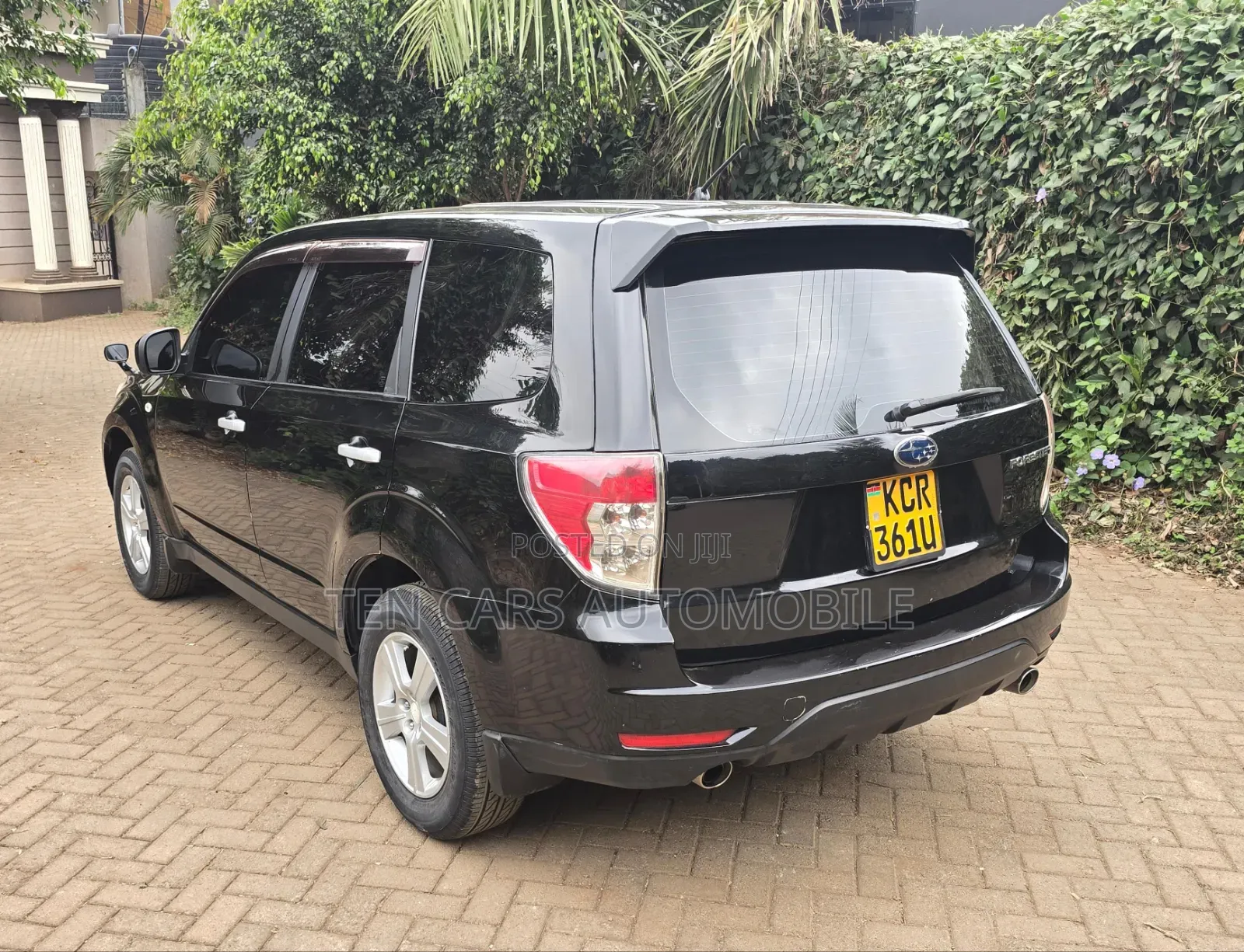 Subaru Forester 2012 Black