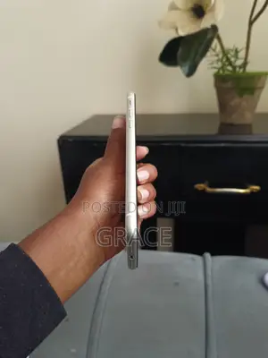 Apple iPhone 11 128 GB White