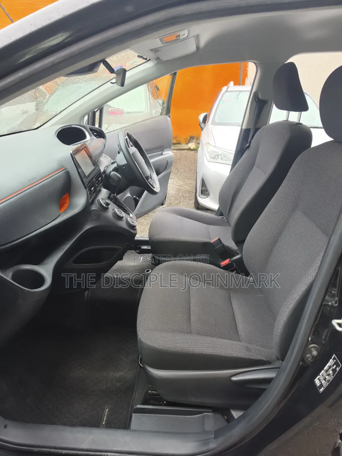 Toyota Sienta 2019 Black