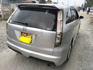 Honda Stream 2012 Silver