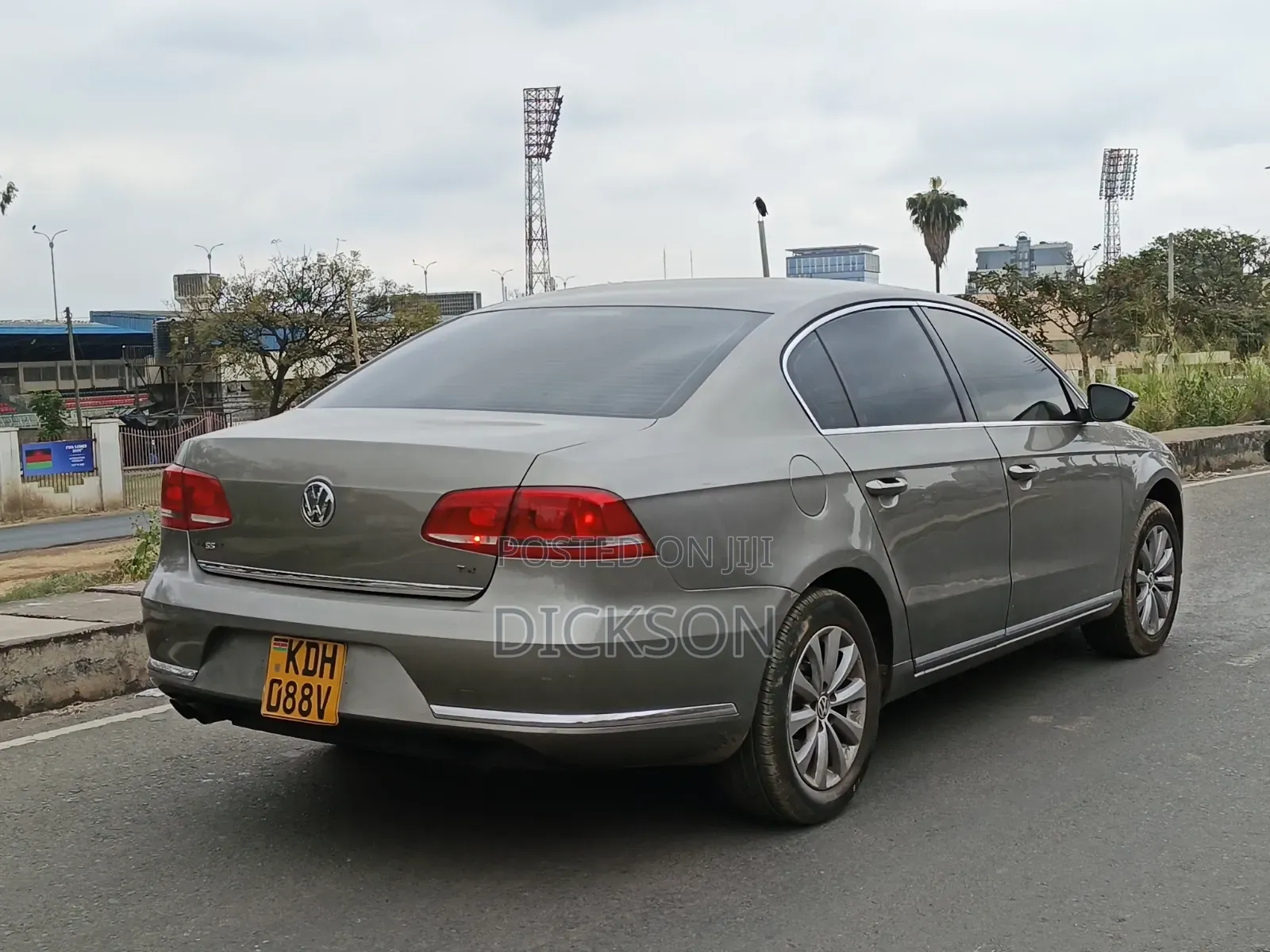 Volkswagen Passat 2013 Gray