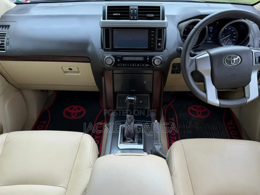Toyota Land Cruiser Prado 2016 Black