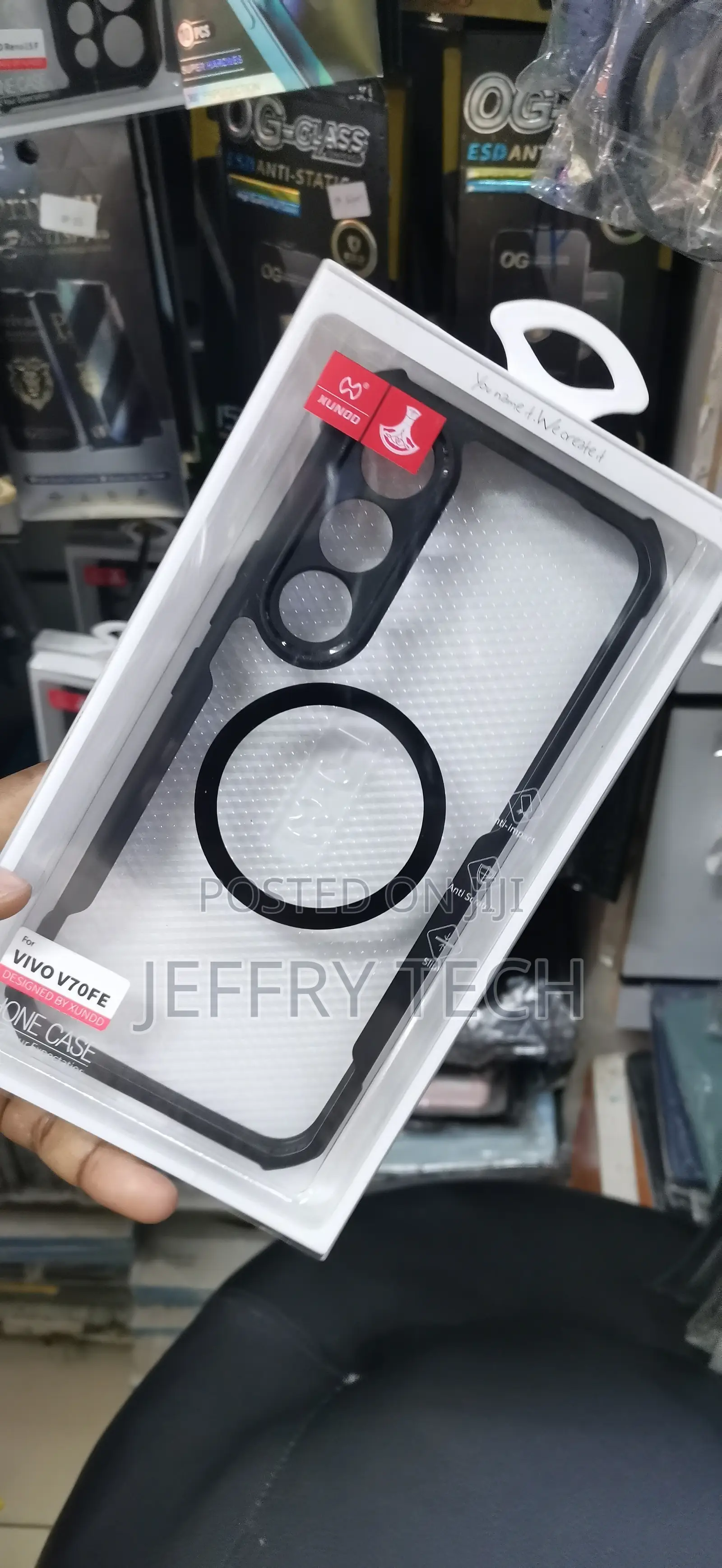 Xundd Brand Clear Protective Case for the Vivo V70FE Smartphone.