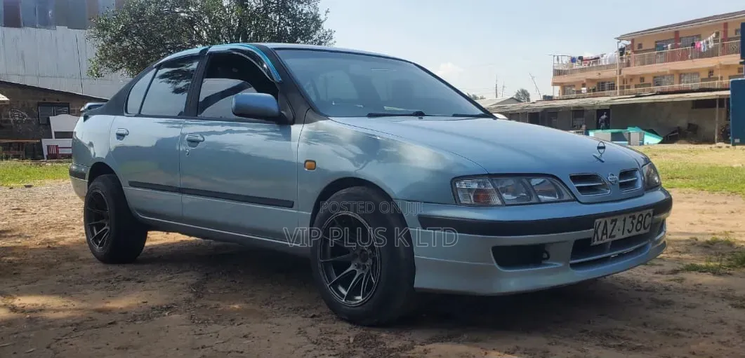 Nissan Primera 2000 Silver