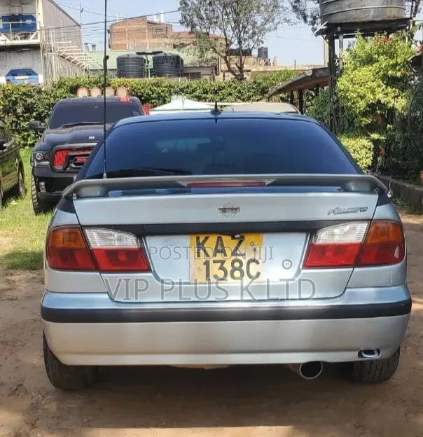 Nissan Primera 2000 Silver