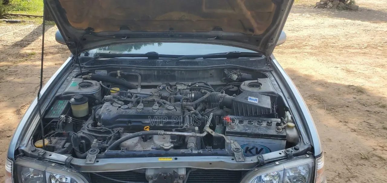 Nissan Primera 2000 Silver