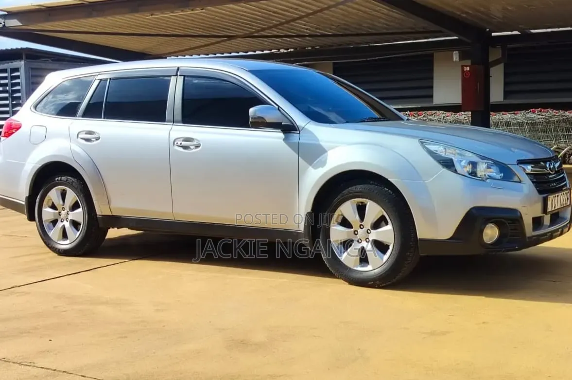 Subaru Outback 2011 Silver
