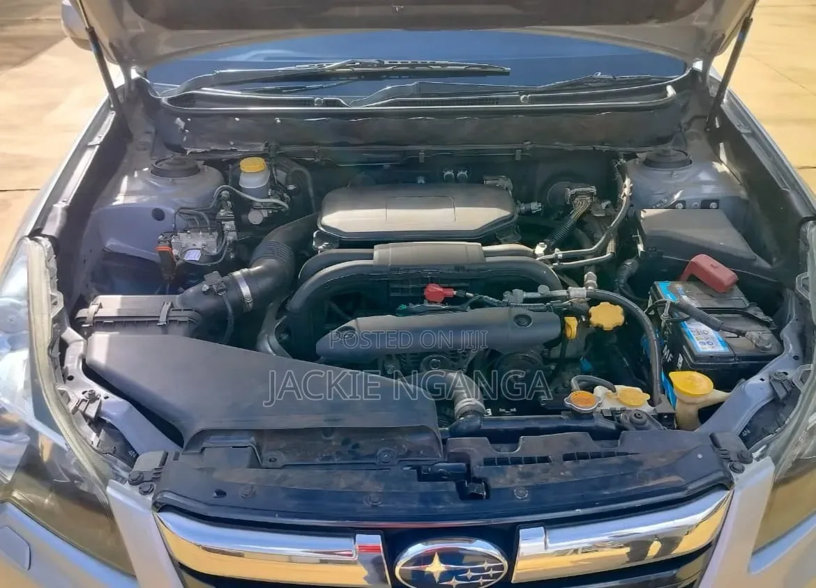Subaru Outback 2011 Silver