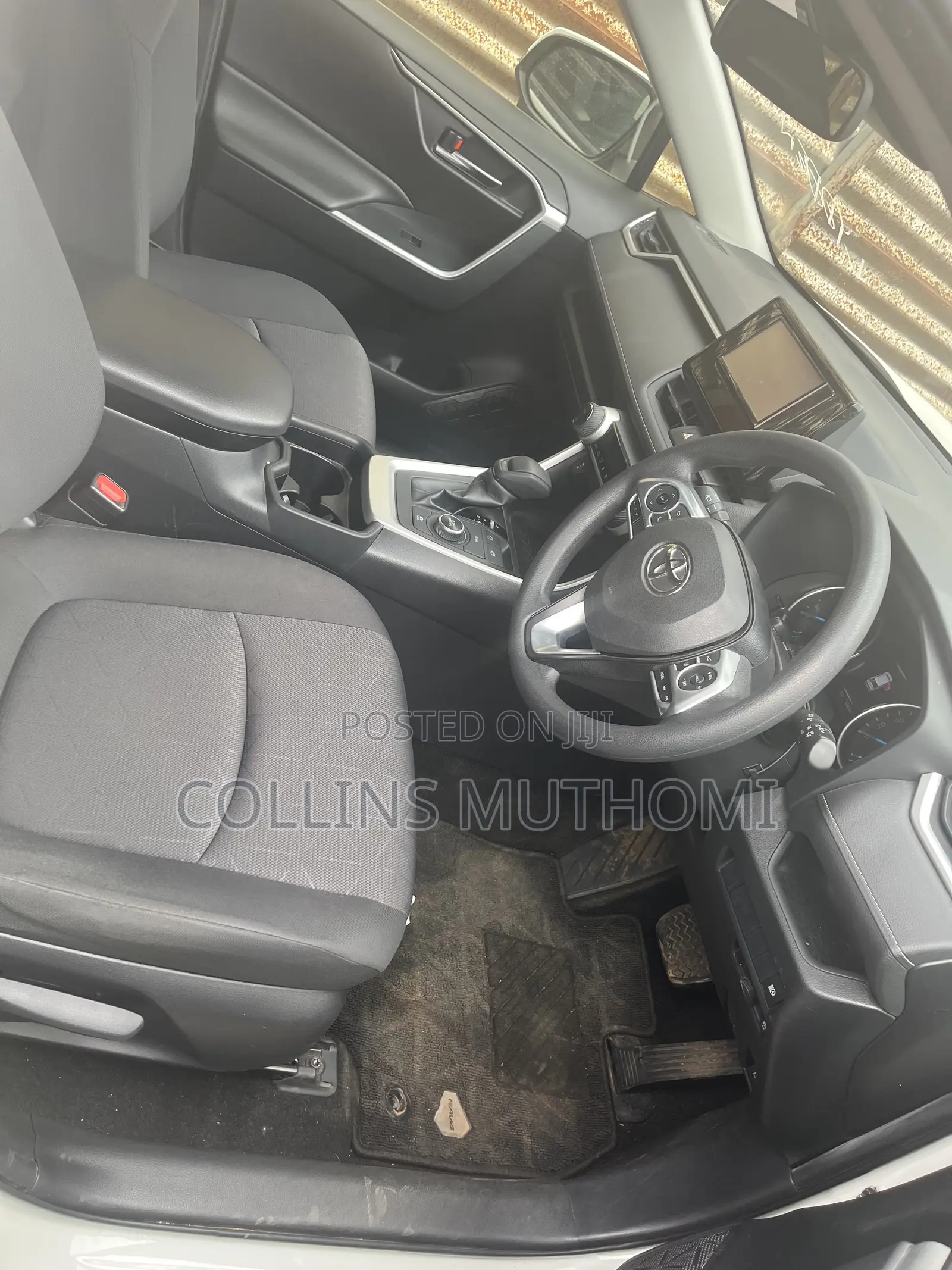 Toyota RAV4 2019 White