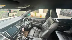 Toyota Harrier 2.0 4WD 2016 White