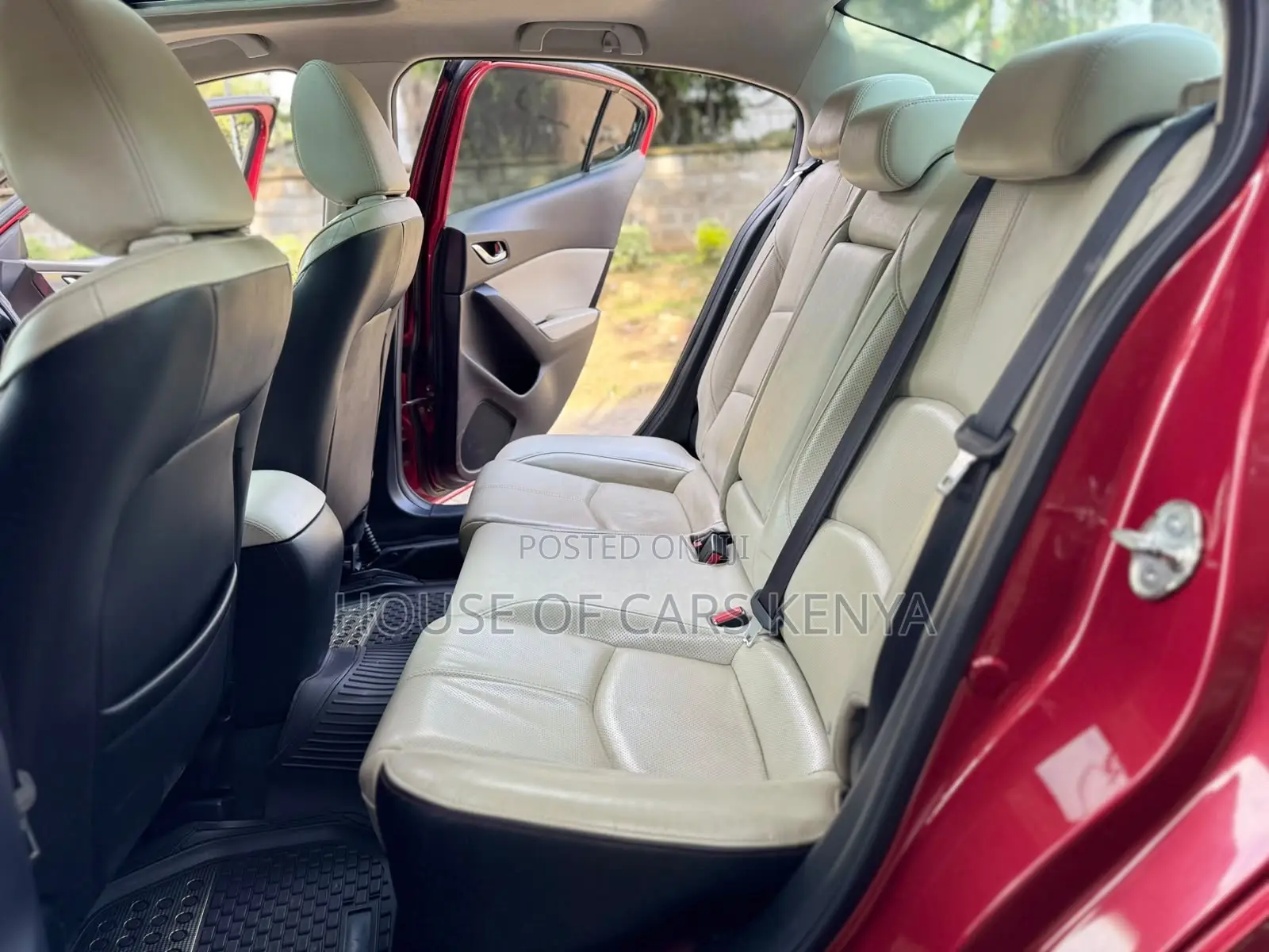 Mazda Axela 2017 Red