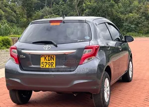 Toyota Vitz 2016 Gray
