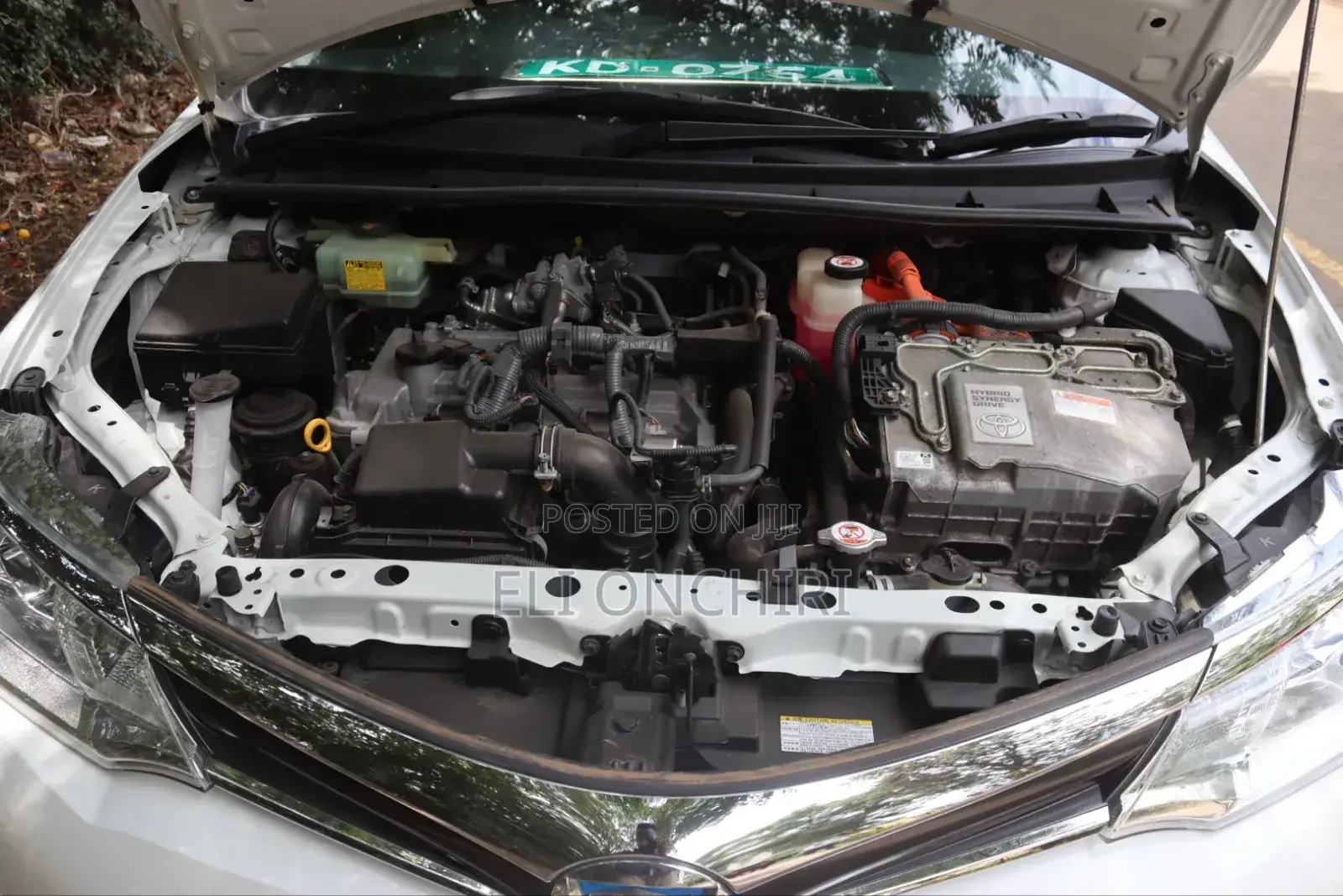 Toyota Corolla Fielder 1.5 Hybrid FWD 2018 White