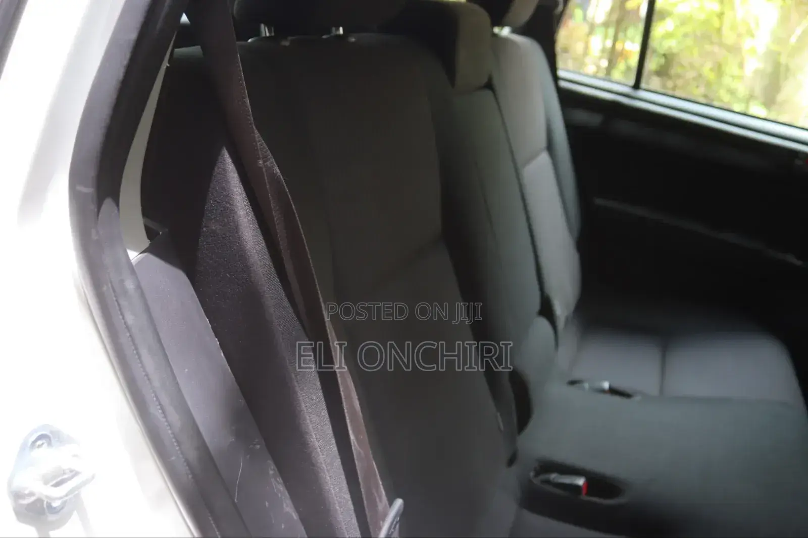 Toyota Corolla Fielder 1.5 Hybrid FWD 2018 White
