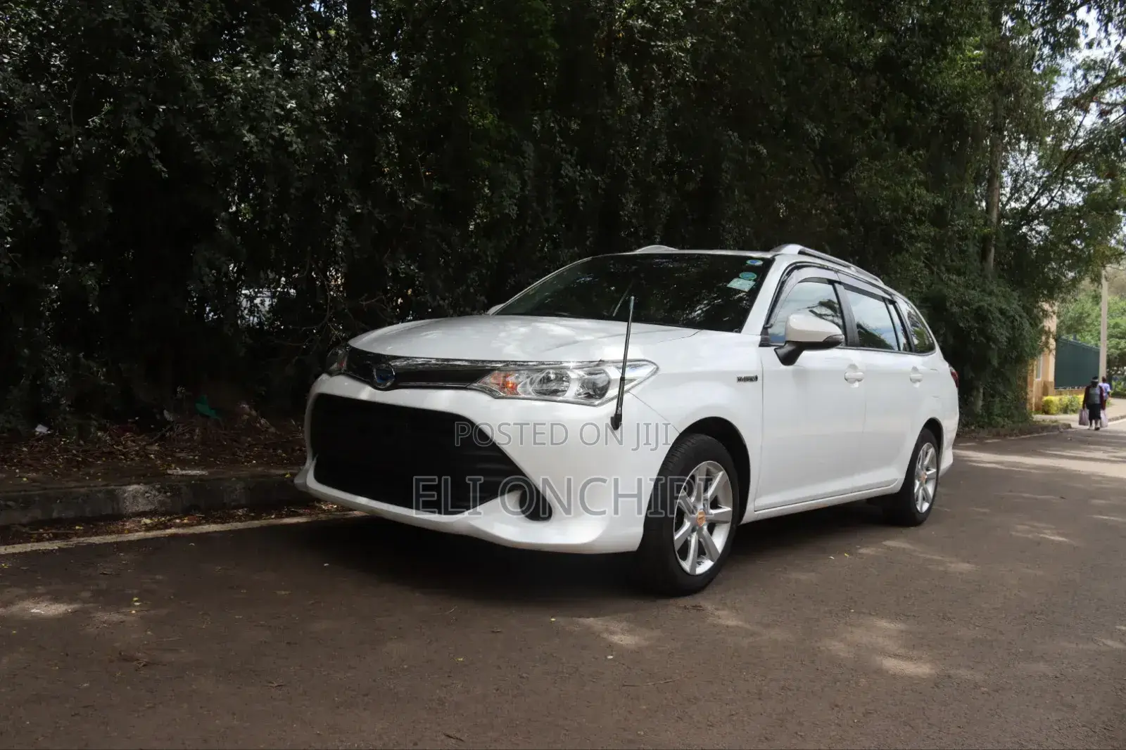 Toyota Corolla Fielder 1.5 Hybrid FWD 2018 White