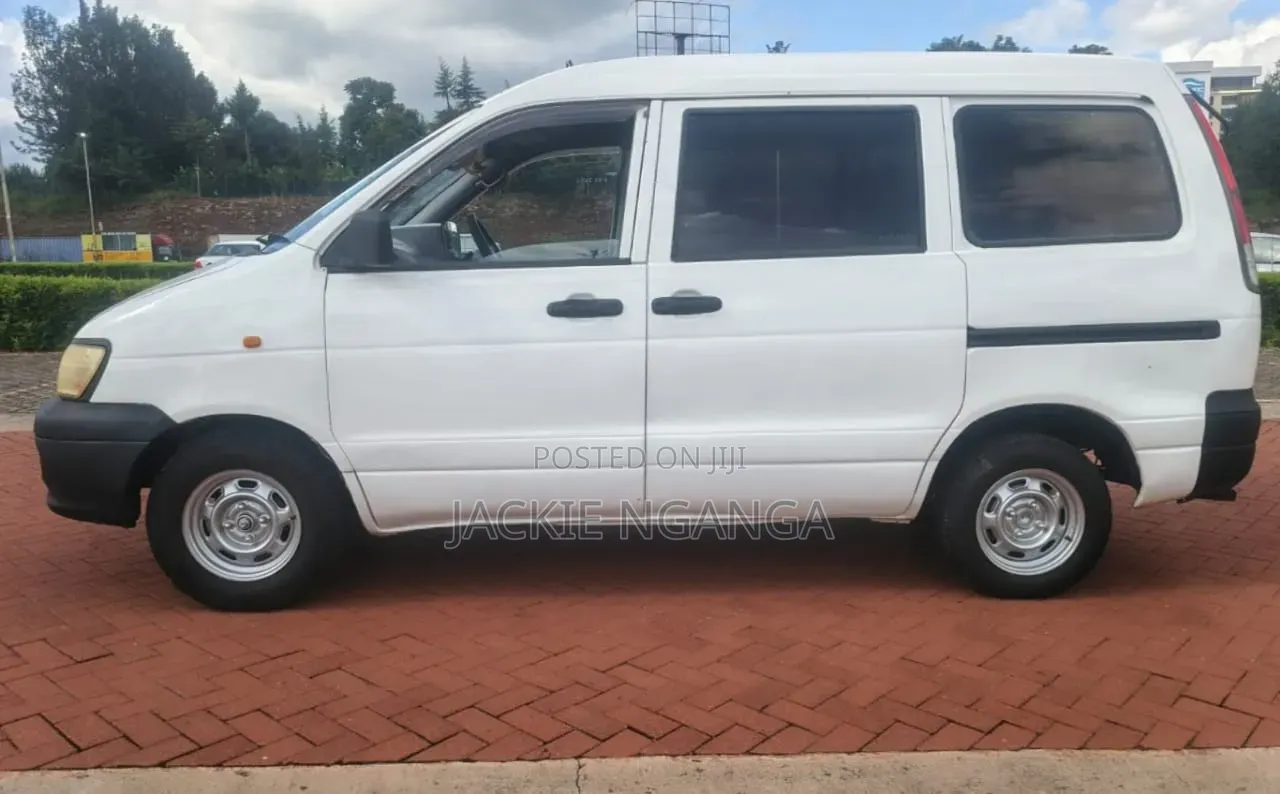 Toyota TownAce 2005 White