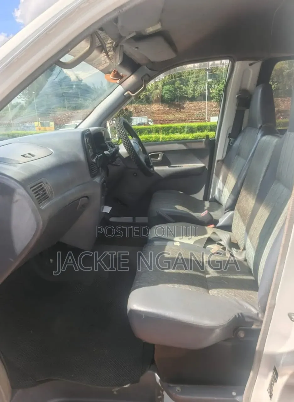 Toyota TownAce 2005 White