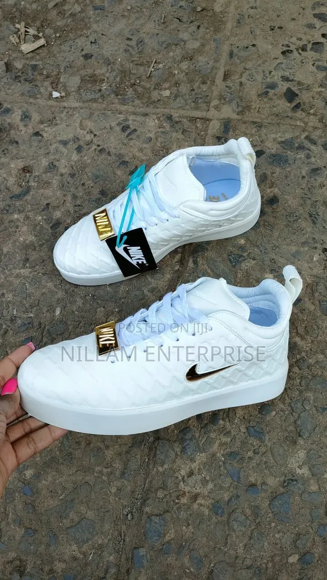Nike Uptempo