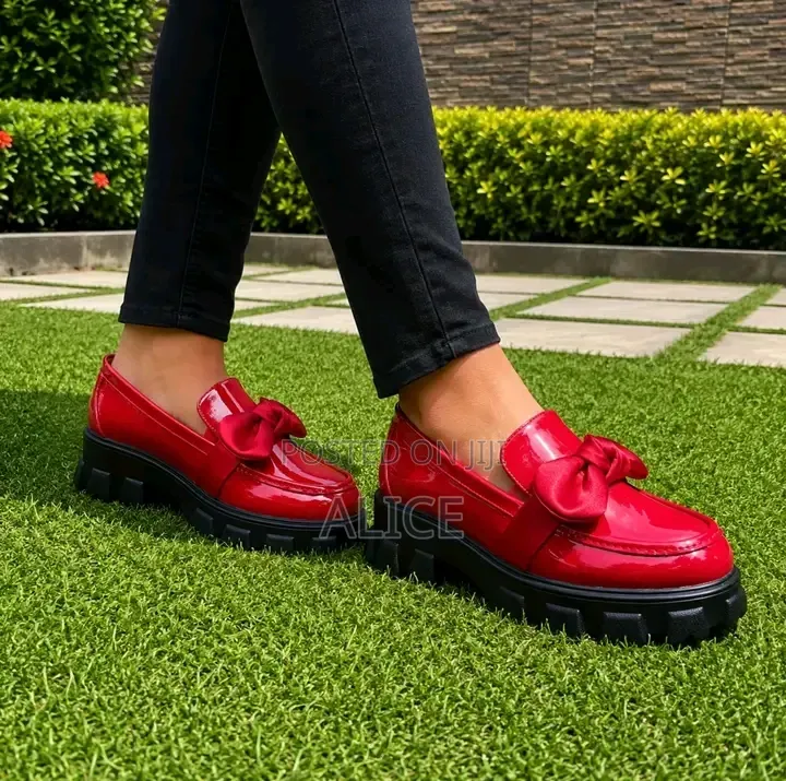 Chunkysole Wetlook Brogues