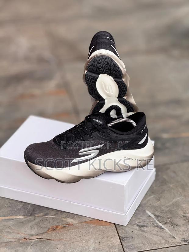 Skechers Slip-Ins: Aero Burst Running Shoes