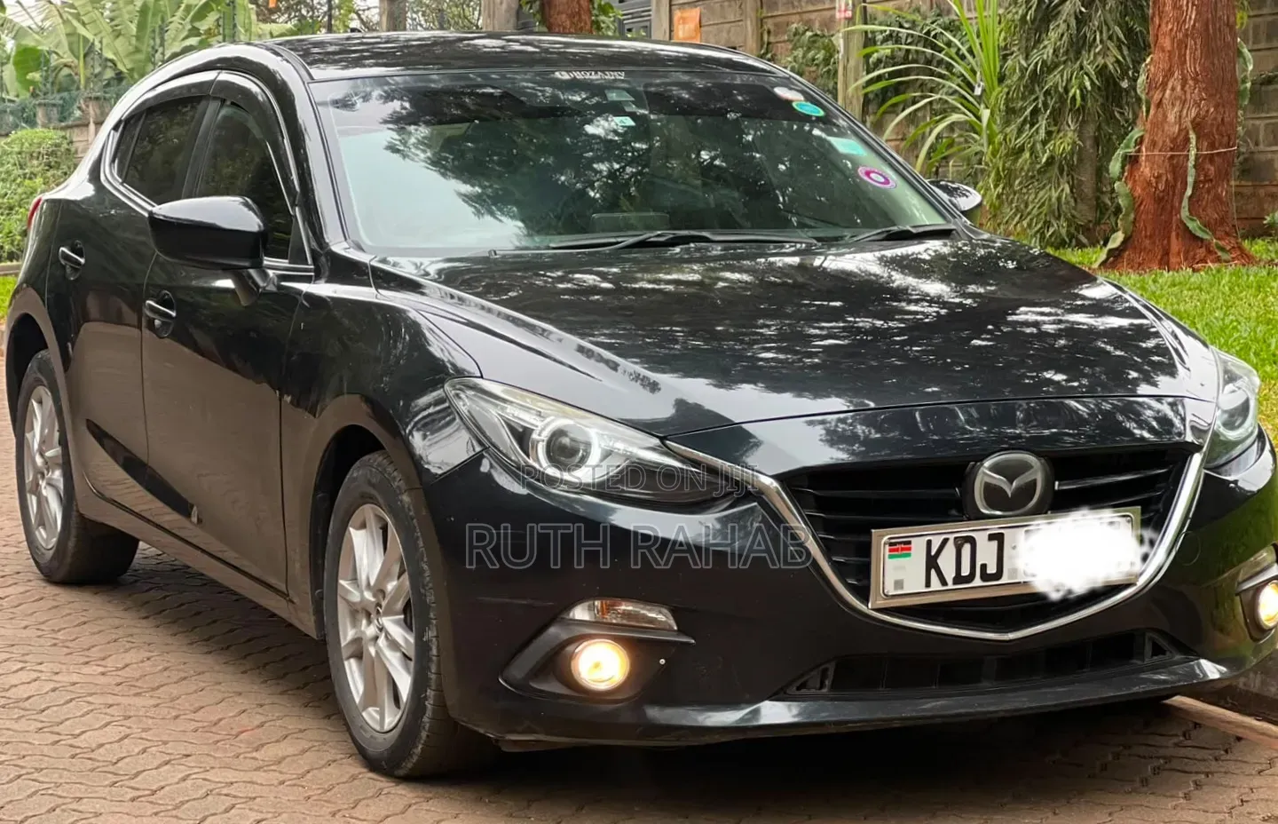 Mazda Axela 2015 Black