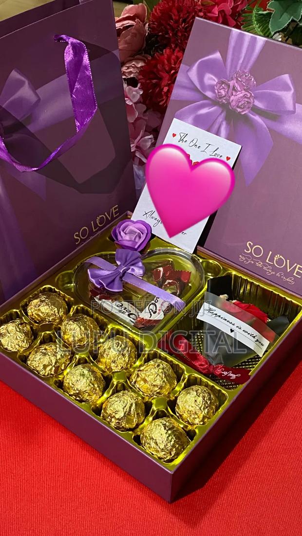 Girlfriends Day Chocolate Pack